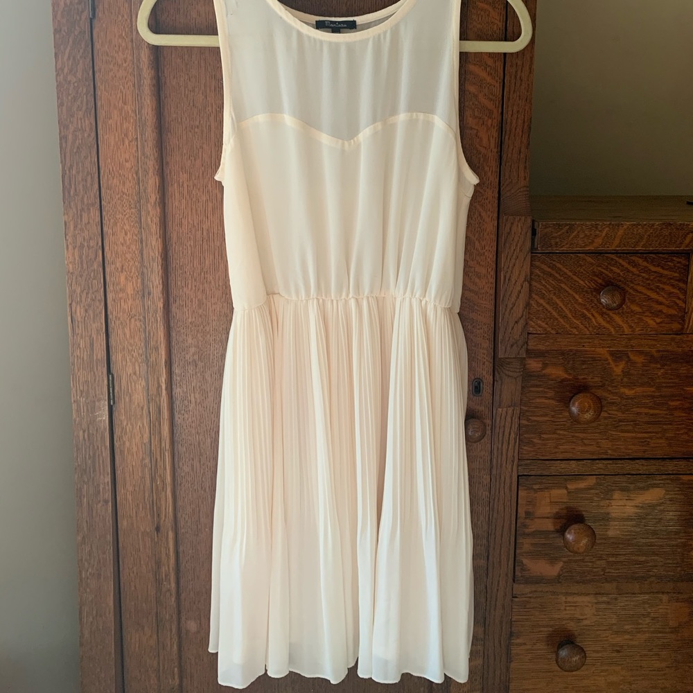 NWOT Monteau cream, sweetheart top dress, sz Small